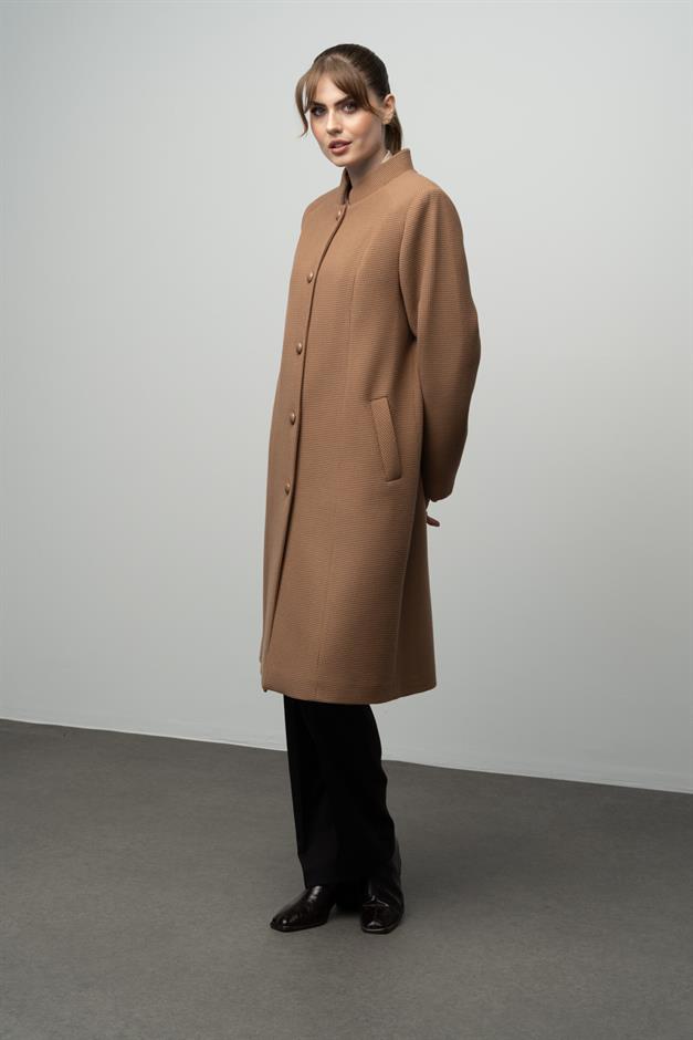 معطف منقوش بياقة الجد التبغ 3024