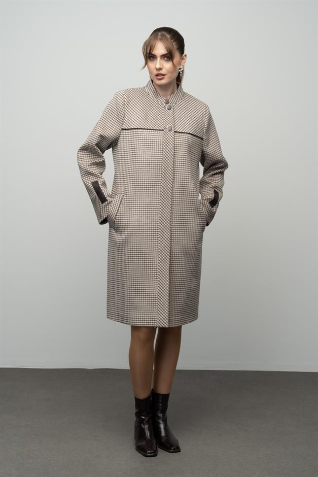 Square Patterned Plus Size Cashmere Coat with a Judge Collar STONE 3026