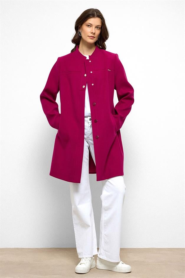 معطف ذو ياقة ماندرين وتفاصيل مضلعة ضارب الى الحمرة 3034