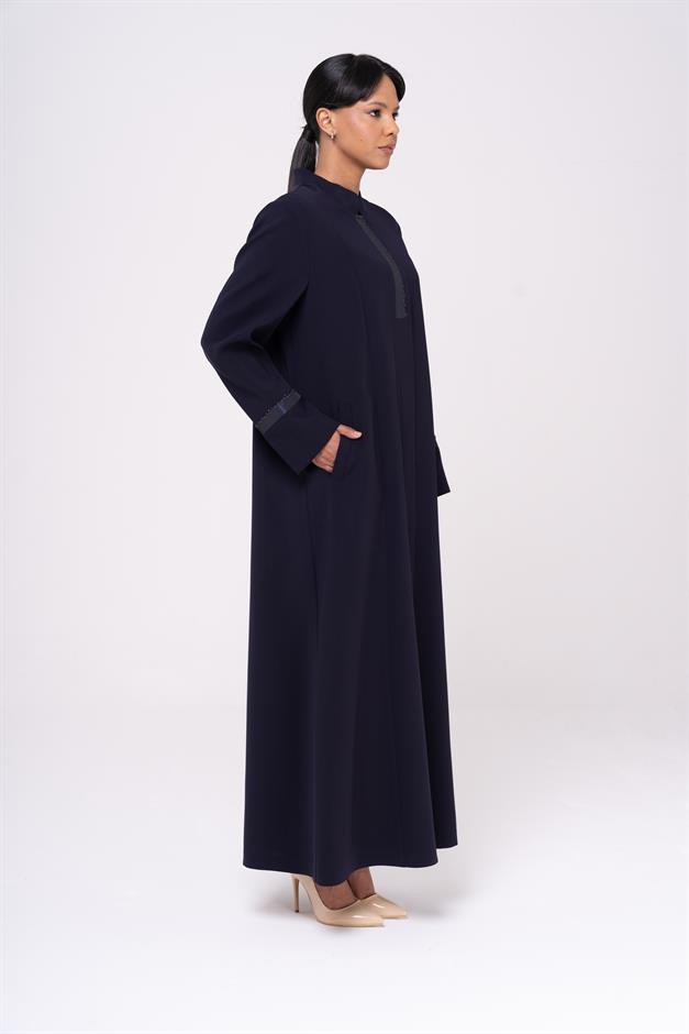 Hakim Yaka Tafta ve İşleme Detaylı Astarlı Büyük Beden Pardesü LACİVERT 6547