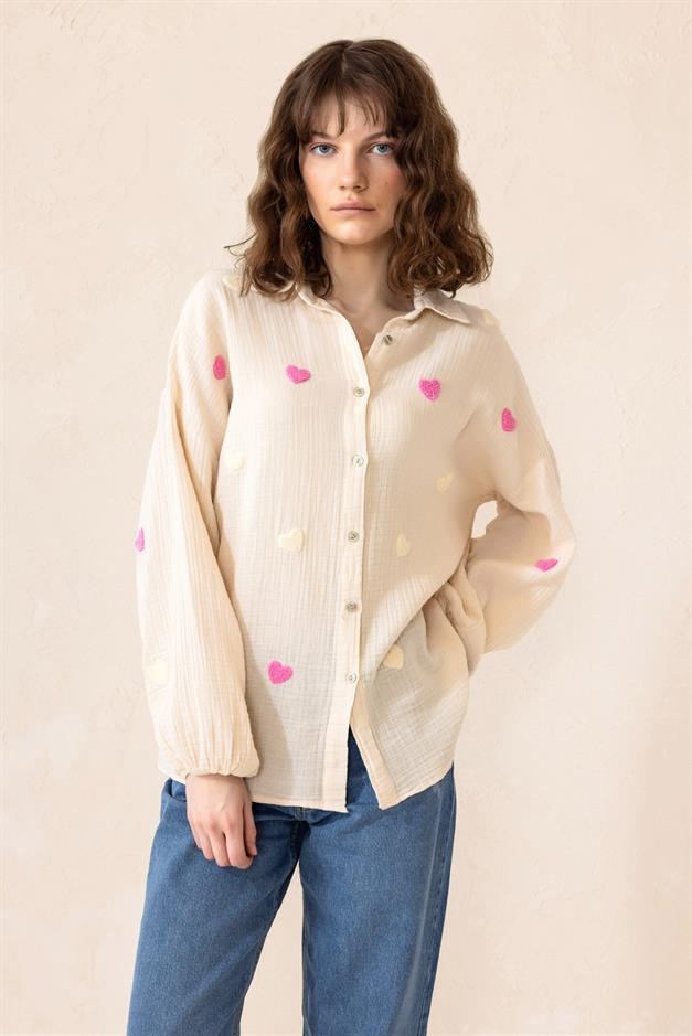 Casual Shirt with Heart Embroidery IVORY 9310