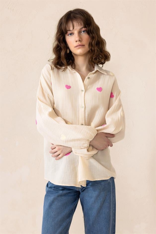 Casual Shirt with Heart Embroidery IVORY 9310
