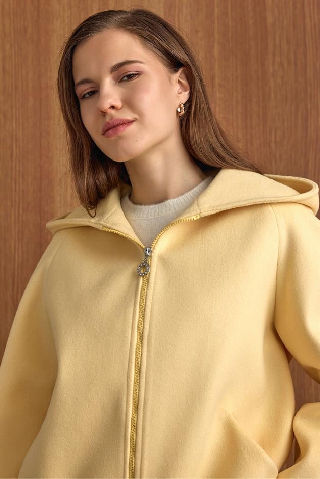 Kapüşonlu Beli Lastikli Oversize Kısa Kaban SARI 3162