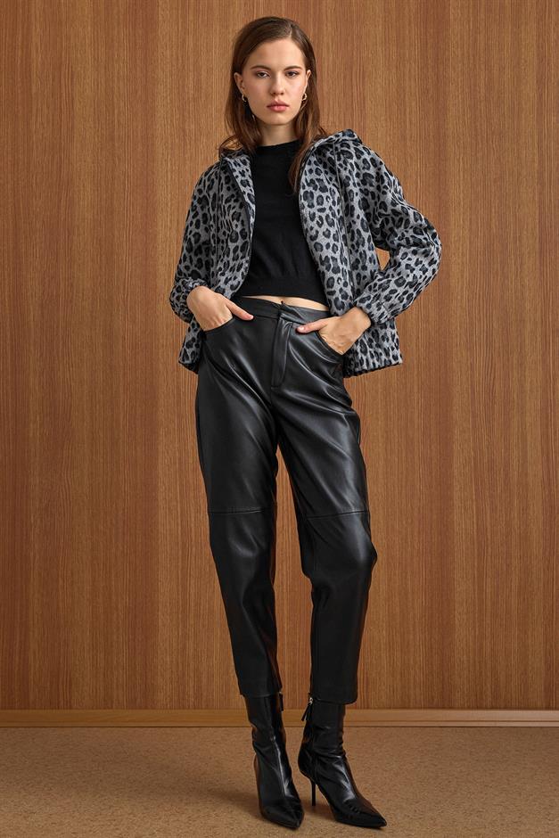 Kapüşonlu Beli Lastikli Oversize Leopar Desenli Kısa Kaban GRİ 3162-L