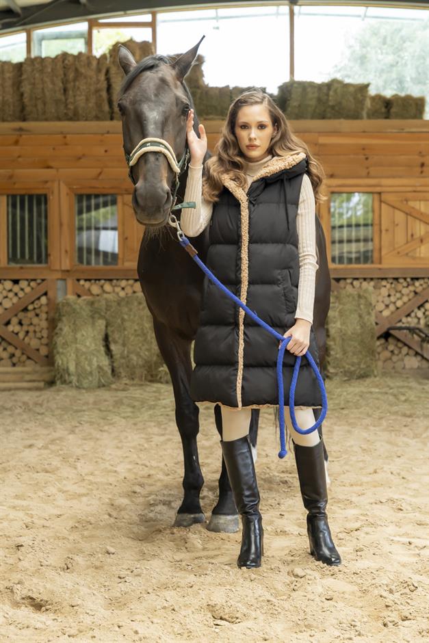 Hooded Double-Sided Fleece Detailed Puffer Vest BLACK-STONE 8227