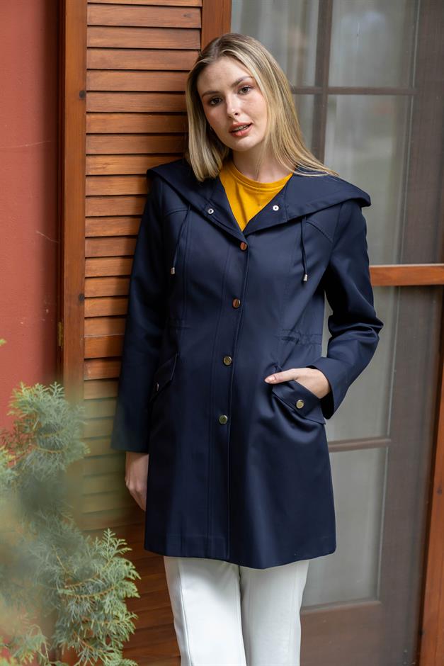 Kapüşonlu Çıt Çıt Kapamalı Arkası Büzgülü Su İtici Özellikli Trençkot LACİVERT 6533