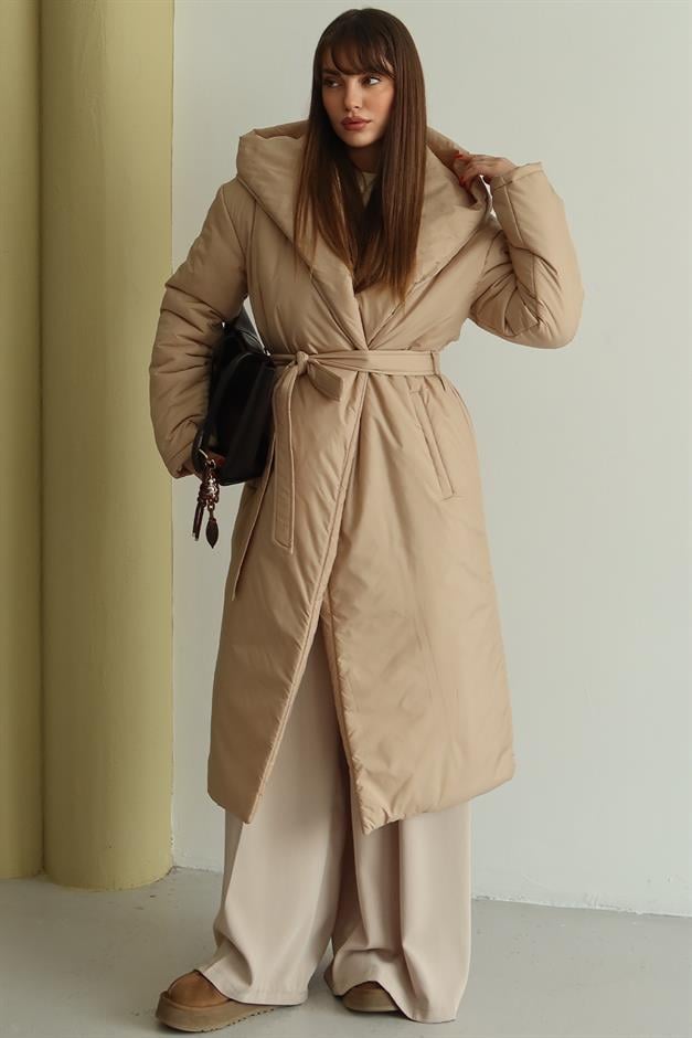Kapüşonlu Çıt Çıt Kapamalı Elyaflı Uzun Mont BEJ 6815