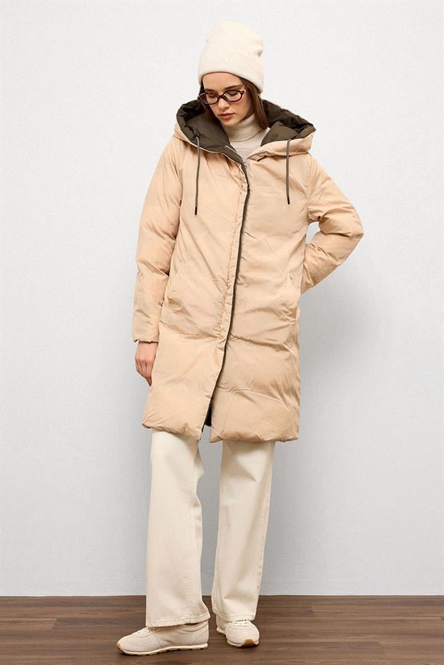 سترة منفوخة بغطاء رأس بلونين على الوجهين حجر الكاكي 5371