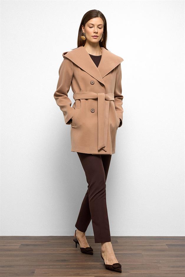 معطف قصير مزدوج الصدر بغطاء للرأس كامل 3103