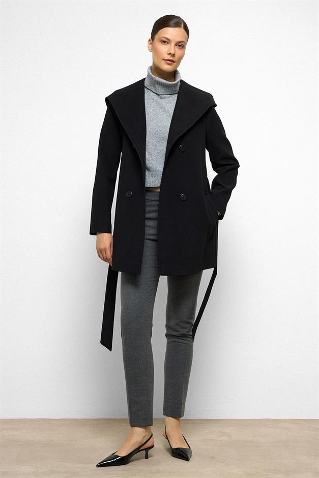 معطف قصير مزدوج الصدر بغطاء للرأس أسود 3103