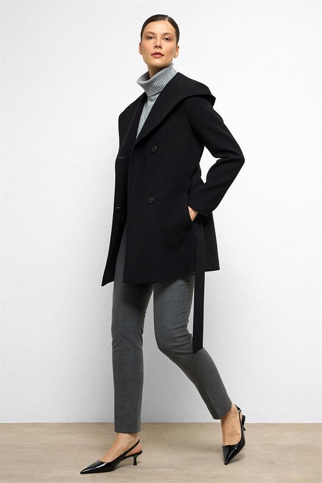 معطف قصير مزدوج الصدر بغطاء للرأس أسود 3103