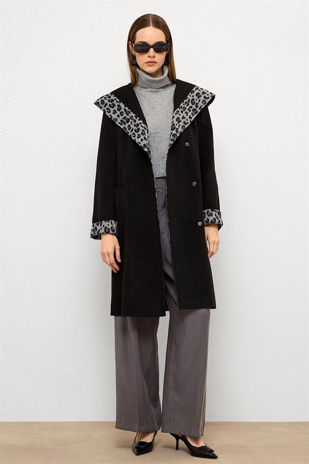 معطف بغطاء للرأس ونقشة جلد الفهد مع جيوب جانبية أسود 3123