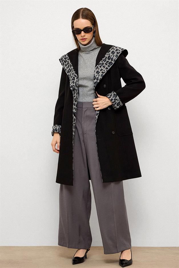 معطف بغطاء للرأس ونقشة جلد الفهد مع جيوب جانبية أسود 3123