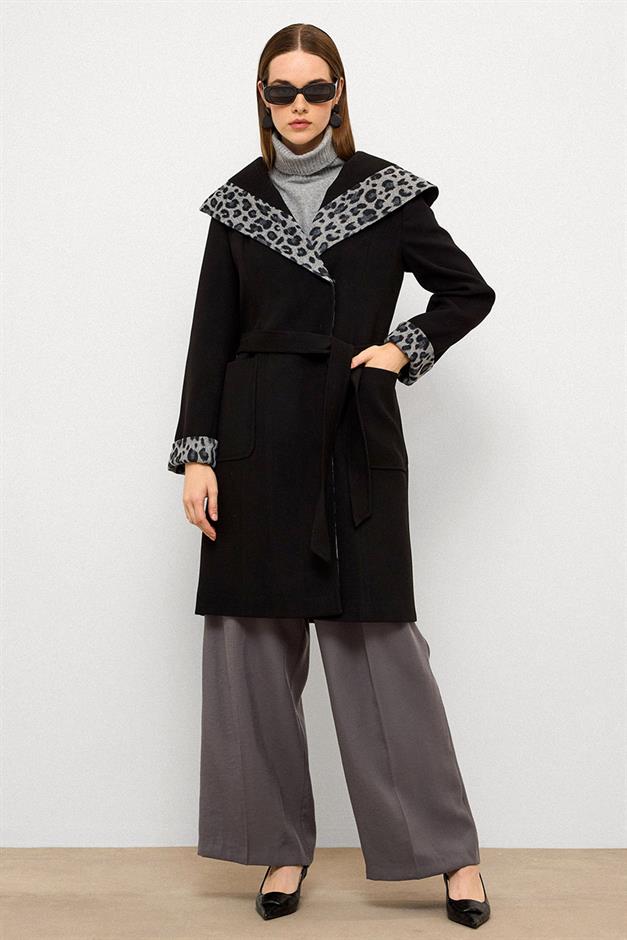 معطف بغطاء للرأس ونقشة جلد الفهد مع جيوب جانبية أسود 3123