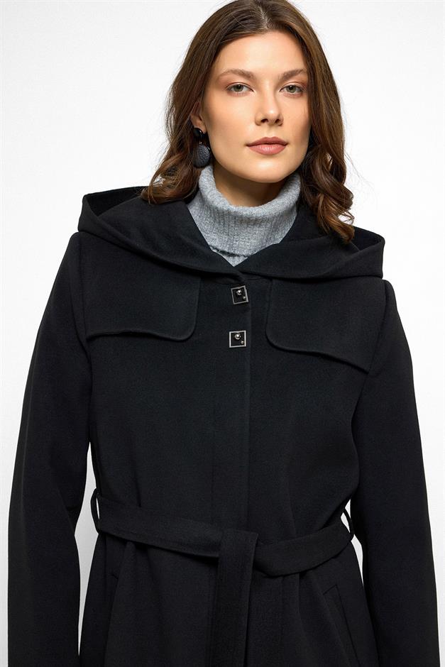 معطف بغطاء رأس وتفاصيل عباءة أسود 3109