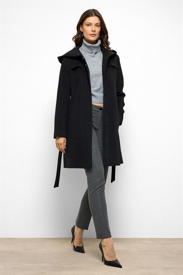 معطف بغطاء رأس وتفاصيل عباءة أسود 3109