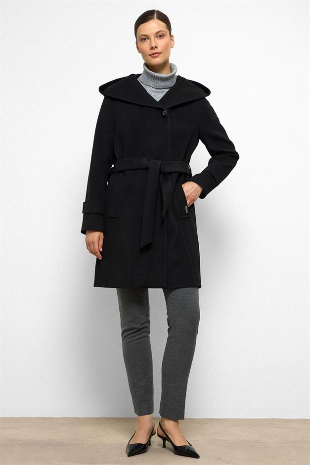 معطف بغطاء رأس مع تفاصيل غرزة منقطة أسود 3102