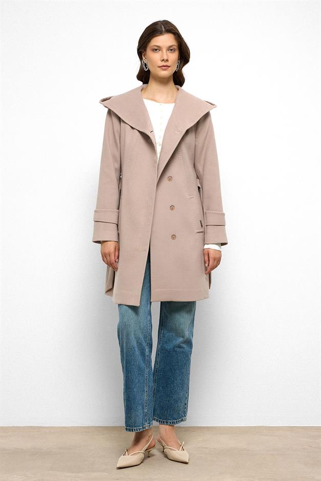 معطف بغطاء رأس مع تفاصيل غرزة منقطة حجر 3102