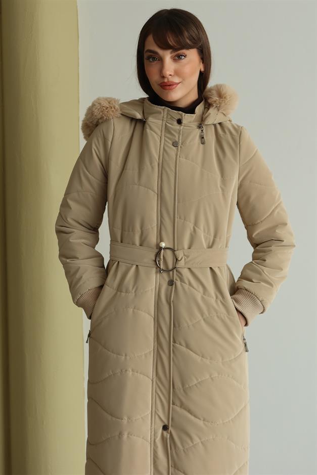 Kapüşonu Çıkabilir Kürklü Fermuarlı Uzun Kapitone Mont BEJ 6802
