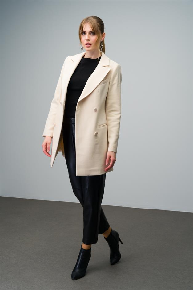 Double-Breasted Short Coat with Belt Detail IVORY 3017