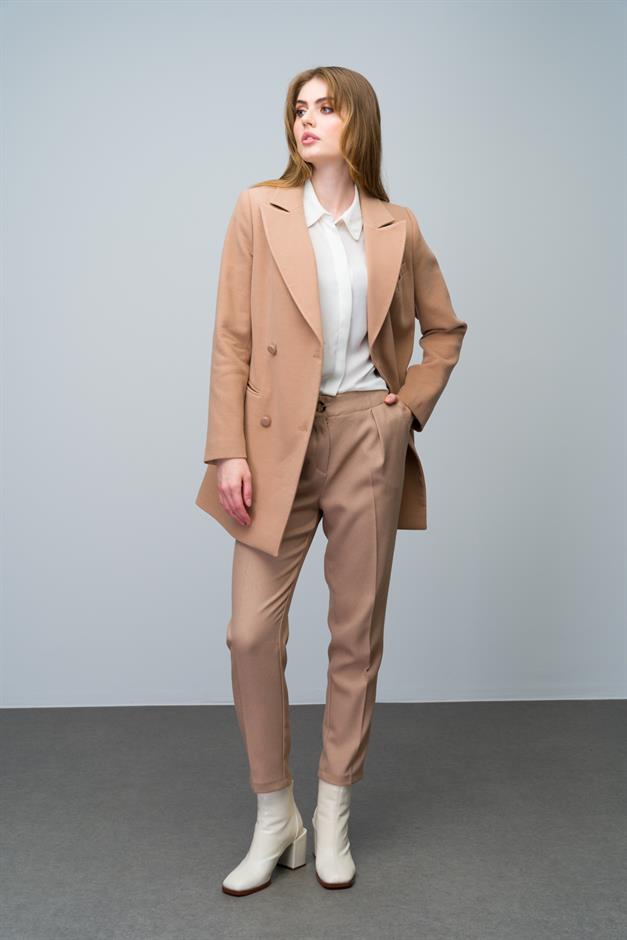 Double-Breasted Short Coat with Belt Detail CAMEL 3017