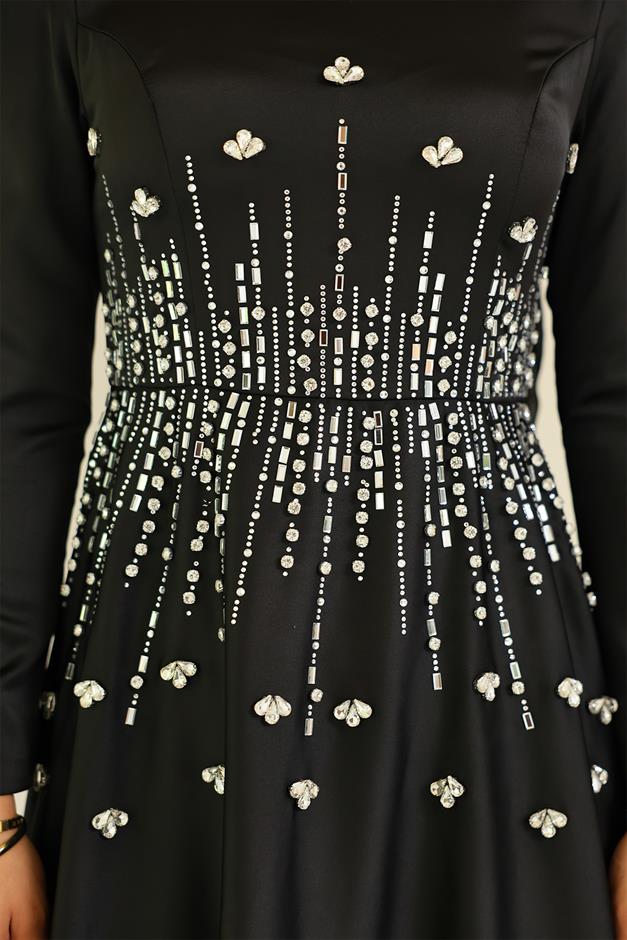 فستان سهرة ساتان محجبات بنقشة حجرية من الأمام أسود 1680