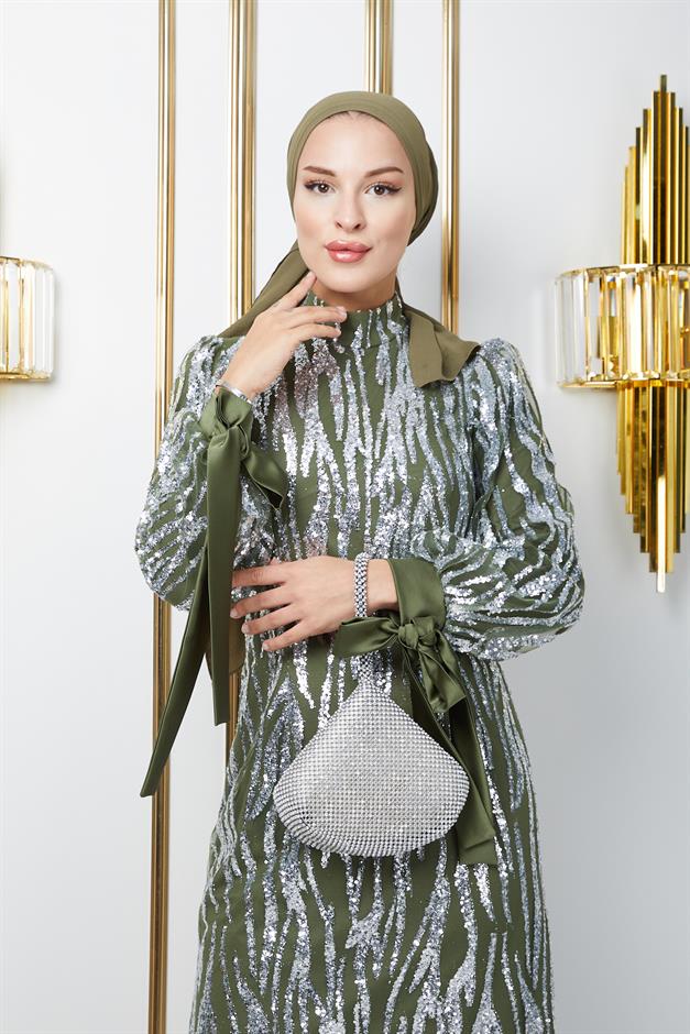 فستان سهرة من التول مع تطريزات مطرزة بالترتر أخضر فاتح 1220