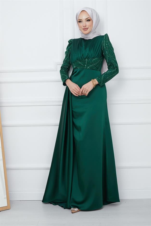 فستان سهرة من الساتان مع تفاصيل شيفون مطرزة على الأكمام والجزء الأمامي وتنورة كيب أخضر 1210