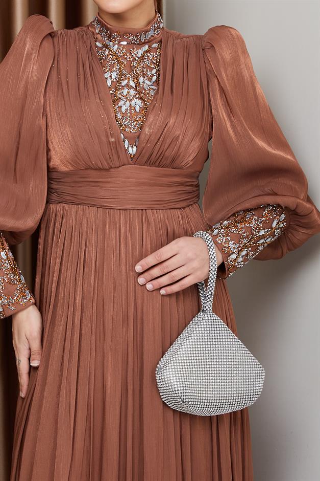 فستان سهرة حرير من يورغو للحجاب بأكمام وواجهة مزينة بالأحجار التبغ 1239