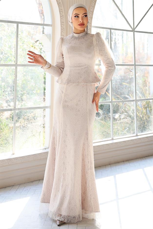 Kolye Detaylı Balık Model Dantel Tesettür Abiye Elbise TAŞ 1058