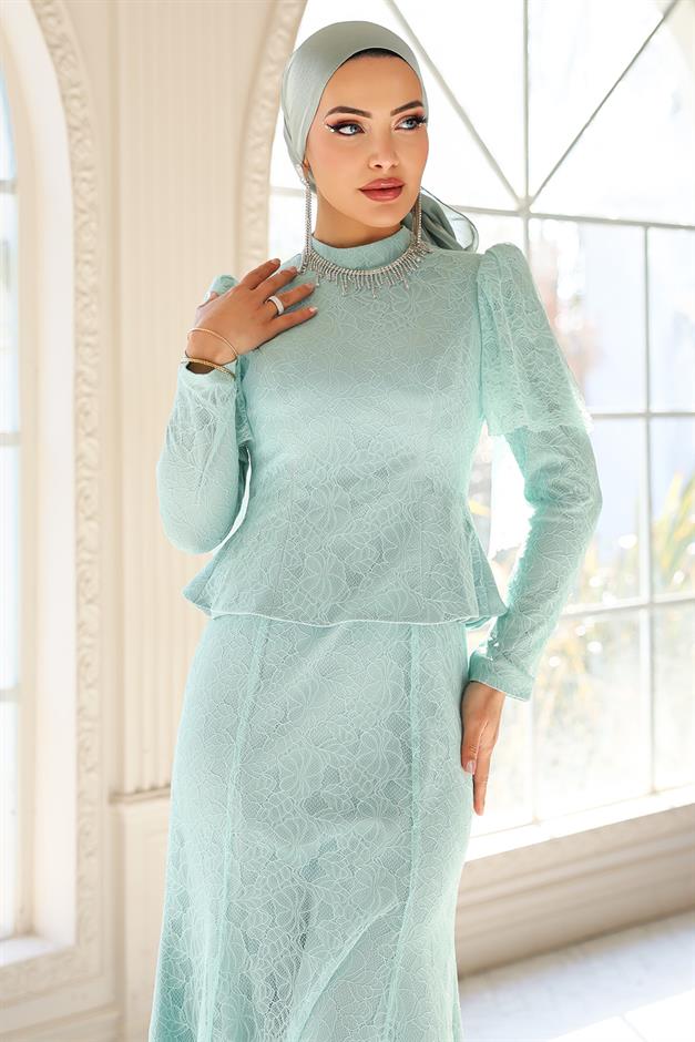 Kolye Detaylı Balık Model Dantel Tesettür Abiye Elbise MİNT 1058