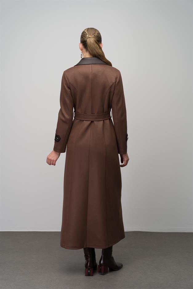 Kruvaze Deri Garnili Gabardin Süet Görünümlü Pardesü KAHVE 6647