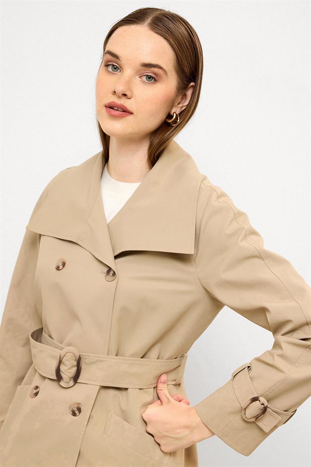 Double-Breasted Raglan Sleeve Water-Repellent Short Trench Coat IVORY 6762