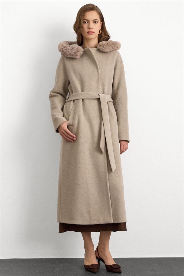 معطف فروي طويل بقلنسوة ورباط على الخصر حجر 3107