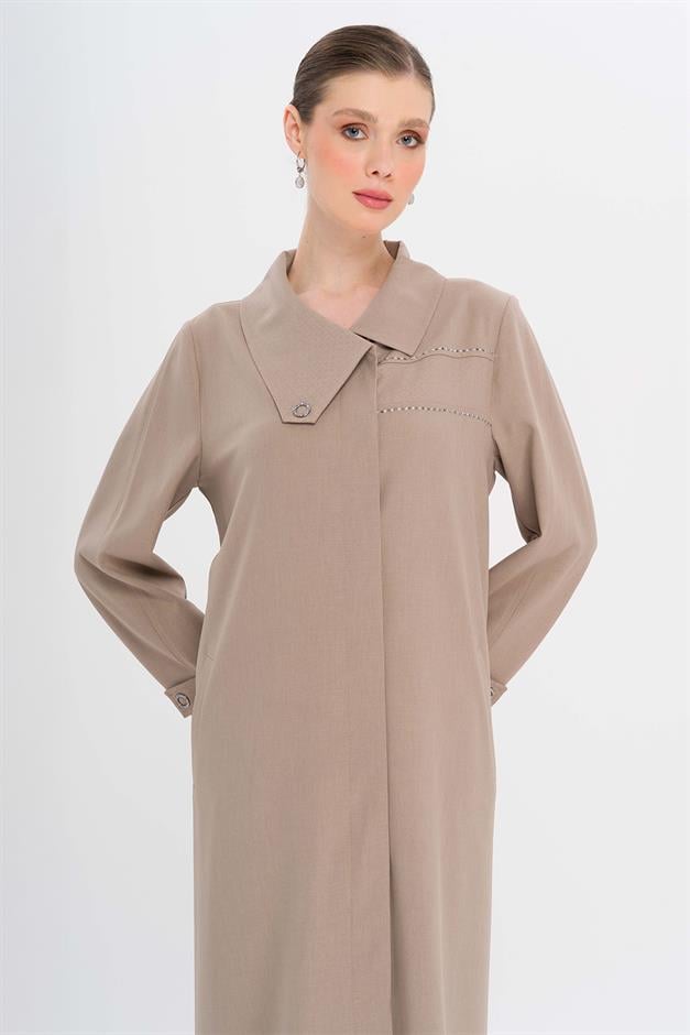 Mendil Yaka Desen ve Taş Detaylı Astarsız Büyük Beden Pardesü VİZON 6714