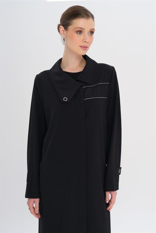 Mendil Yaka Desen ve Taş Detaylı Astarsız Büyük Beden Pardesü SİYAH 6714