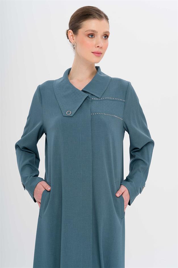 Mendil Yaka Desen ve Taş Detaylı Astarsız Büyük Beden Pardesü MİNT 6714