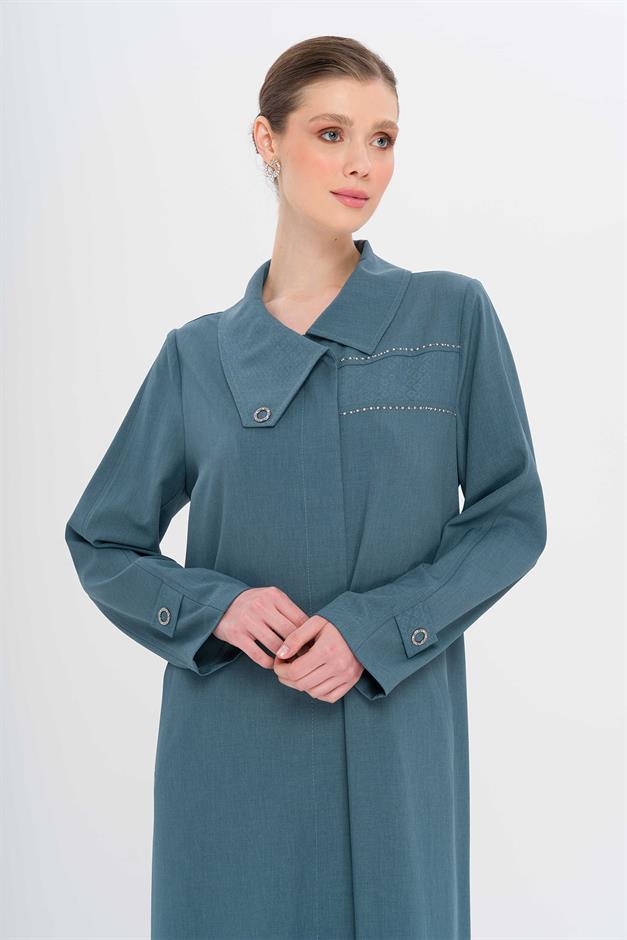 Mendil Yaka Desen ve Taş Detaylı Astarsız Büyük Beden Pardesü MİNT 6714