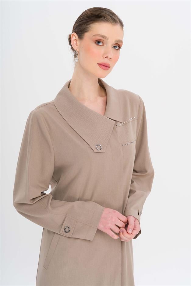 Mendil Yaka Desen ve Taş Detaylı Astarsız Büyük Beden Pardesü VİZON 6714