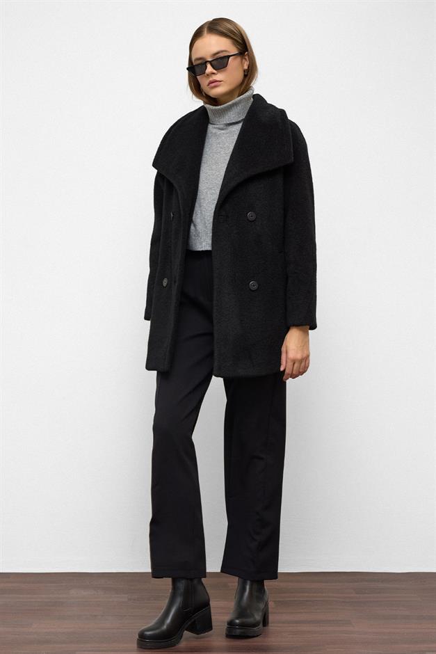 معطف واسع الصدر مع ياقة منديل أسود 3129