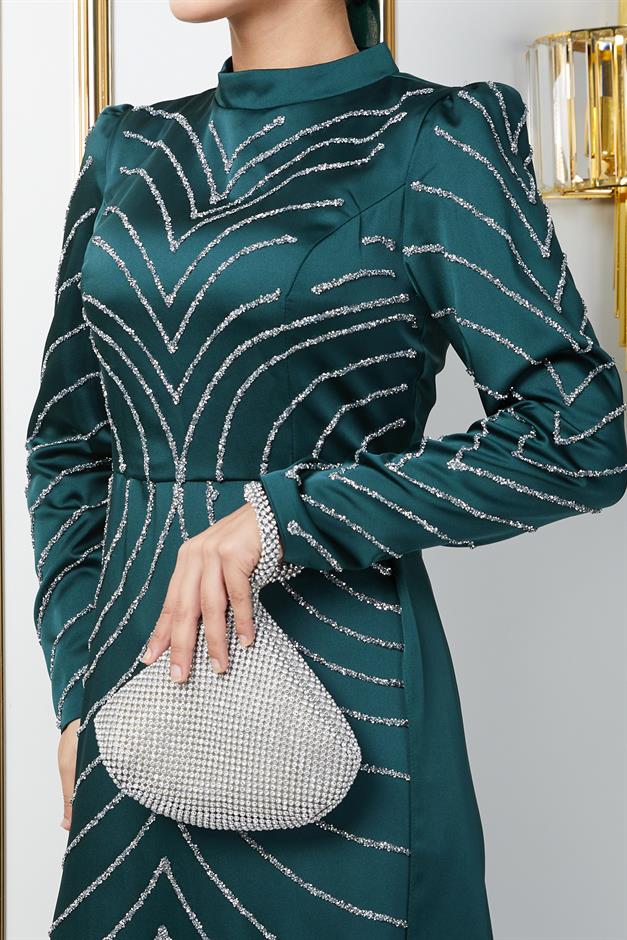 فستان سهرة ساتان محجبات مع أحجار في الأمام والأكمام وتنورة كيب أخضر 1674