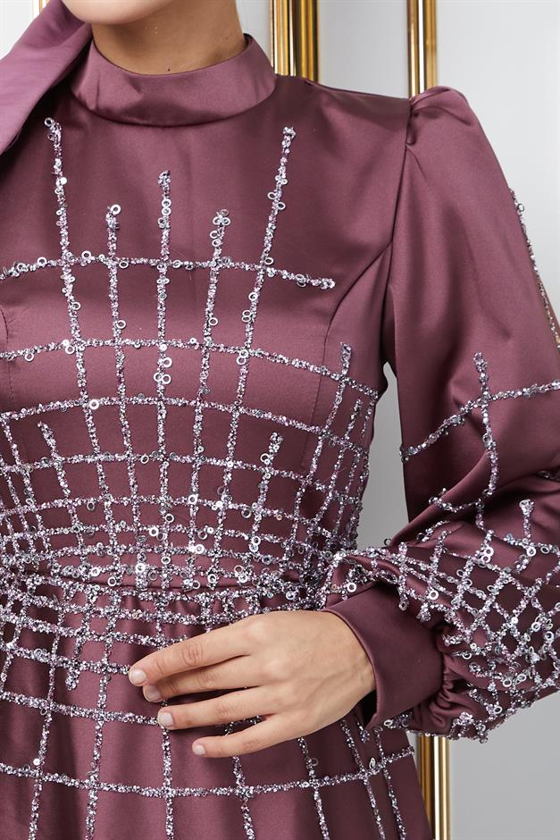 فستان سهرة ساتان واسع مع حجاب بأحجار وترتر في الأمام والأكمام ورد مجفف 1675