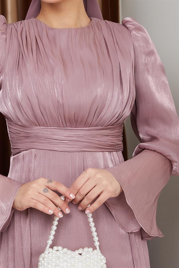 فستان سهرة حرير من يوريو مع تنورة كيب وَردَة 1235