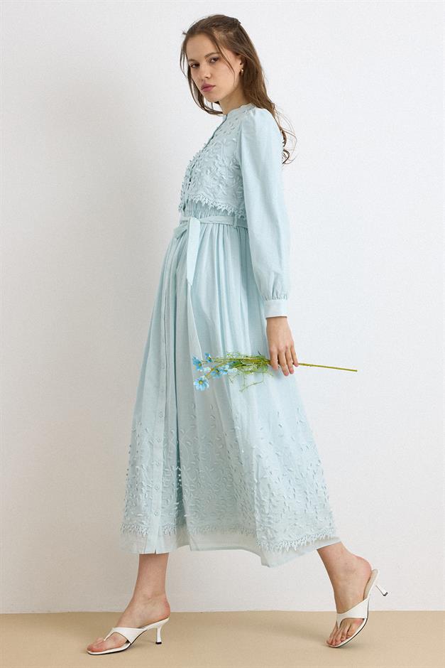 Pelerin ve Eteği Üç Boyutlu Aplikeli Exclusive Elbise AÇIK MAVİ 9432-E