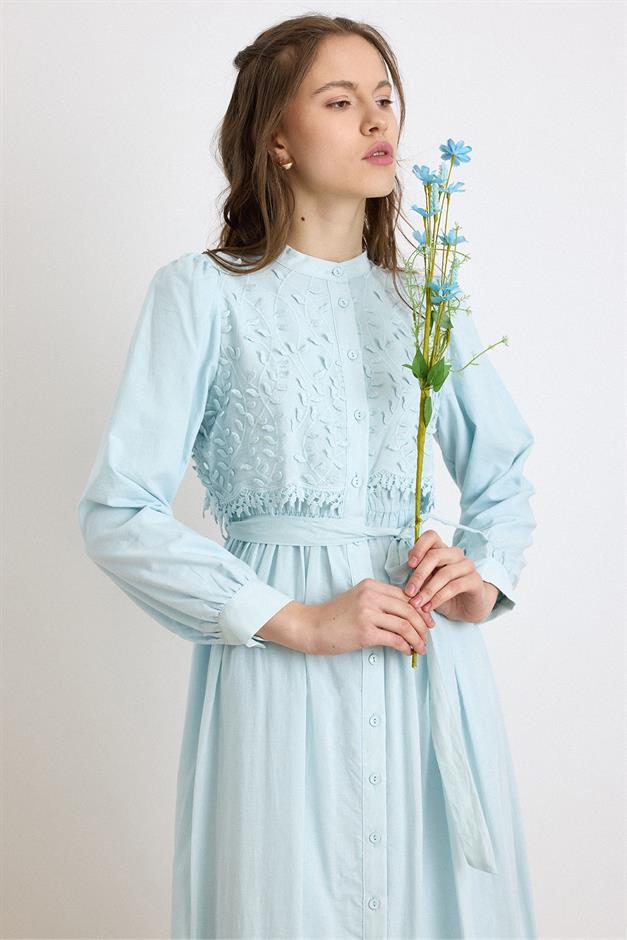 Pelerin ve Eteği Üç Boyutlu Aplikeli Exclusive Elbise AÇIK MAVİ 9432-E