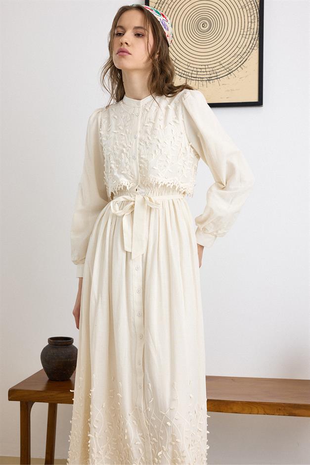 Pelerin ve Eteği Üç Boyutlu Aplikeli Exclusive Elbise KREM 9432-E