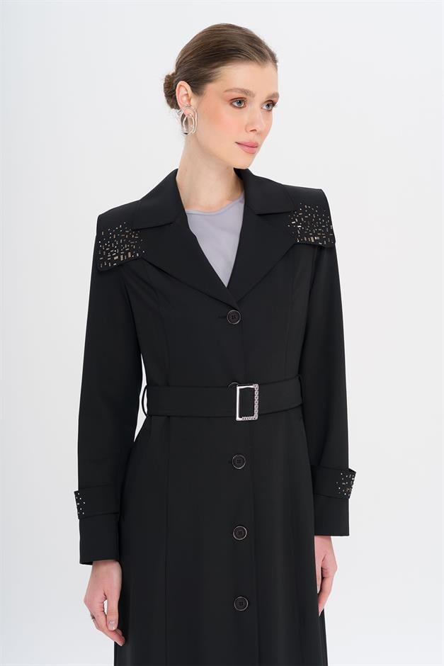 Pelerin ve Kol Ağzı Taş Detaylı Astarlı Pardesü SİYAH 6746