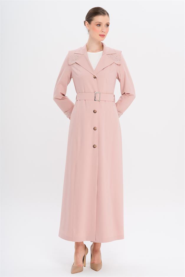 Pelerin ve Kol Ağzı Taş Detaylı Astarlı Pardesü PUDRA 6746