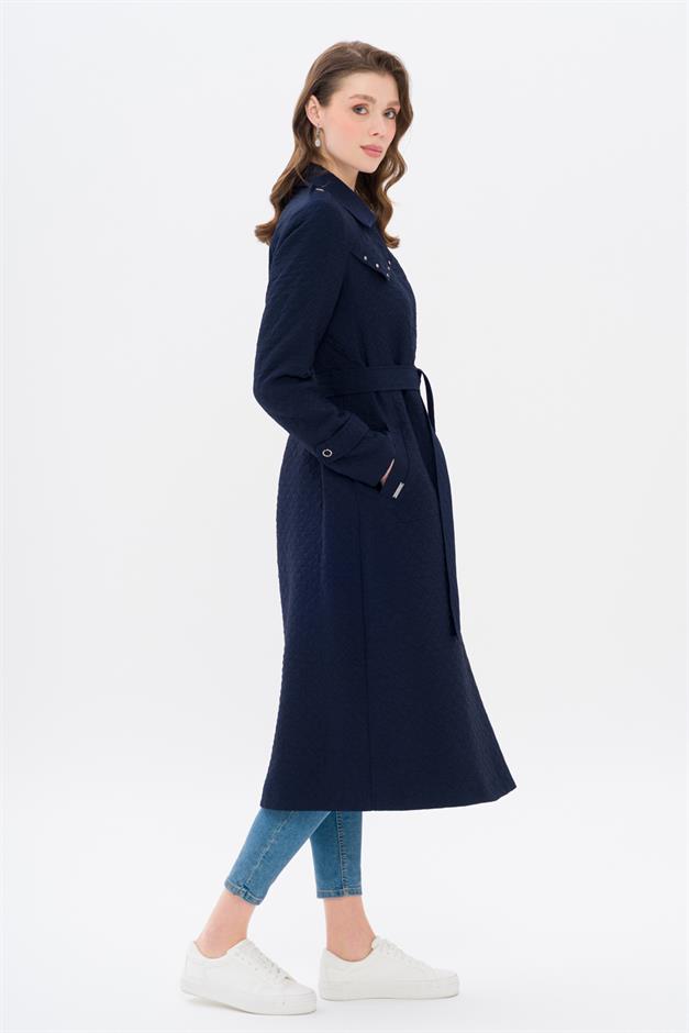Quilted Patterned Light Trench Coat with Stud Detail on the Cape NAVY 6705