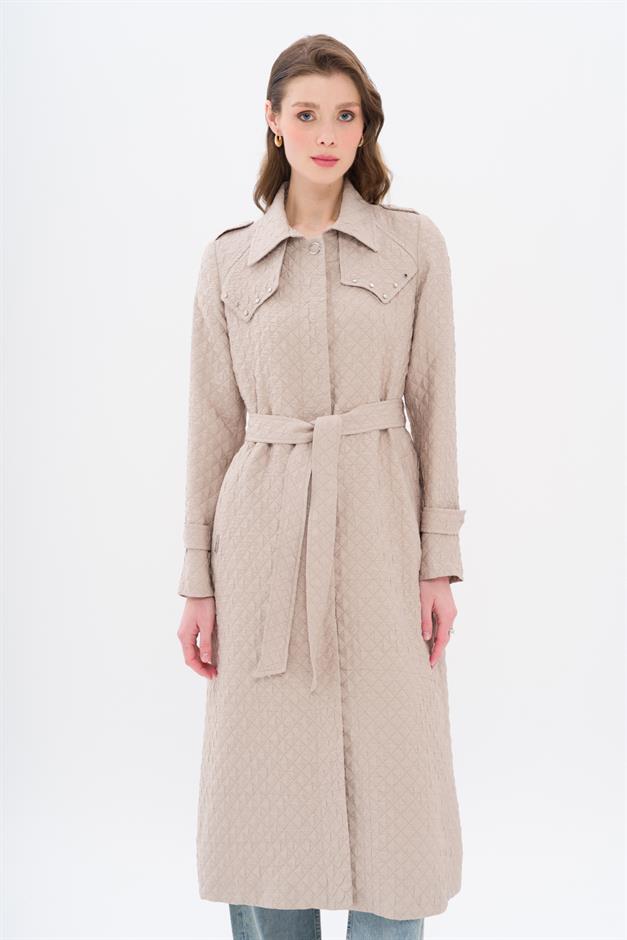 Quilted Patterned Light Trench Coat with Stud Detail on the Cape STONE 6705